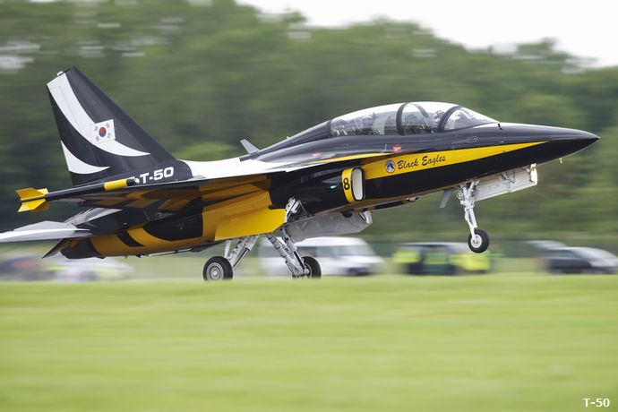 Rokaf_T-50_(Black_Eagles)_(7544331590)