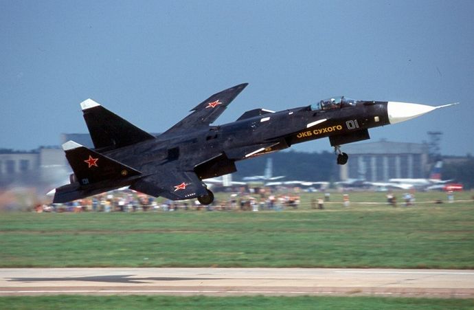 Sukhoi_Su-47_Berkut_(S-37)_in_2001