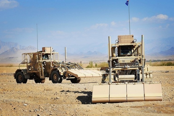 Husky Mark III mine detectors-03