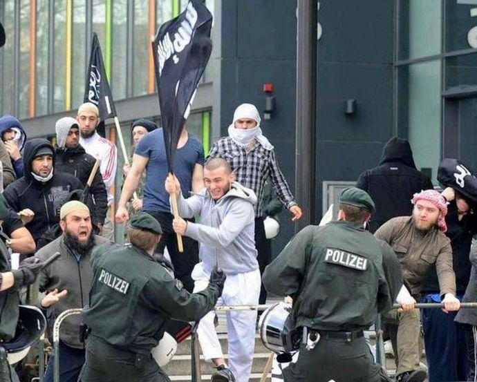isis-flag-germany-police
