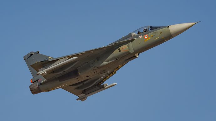 IAF_Tejas_full_size_(32941198511)