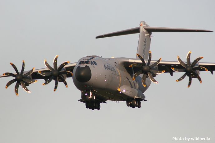 Airbus_A400M_EC-404_MSN_004_at_Seville