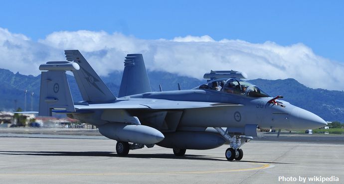 Australian_EA-18G_at_Joint_Base_Pearl_Harbor-Hickam_in_2017