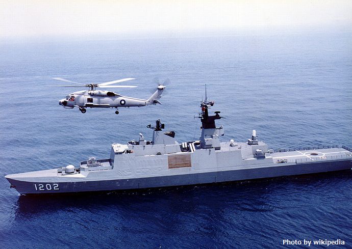 ROC_Navy_PFG3-1202_and_S-70C