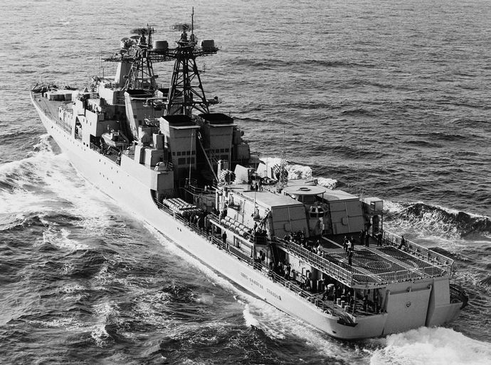 1280px-Vitse-admiralKulakov1985