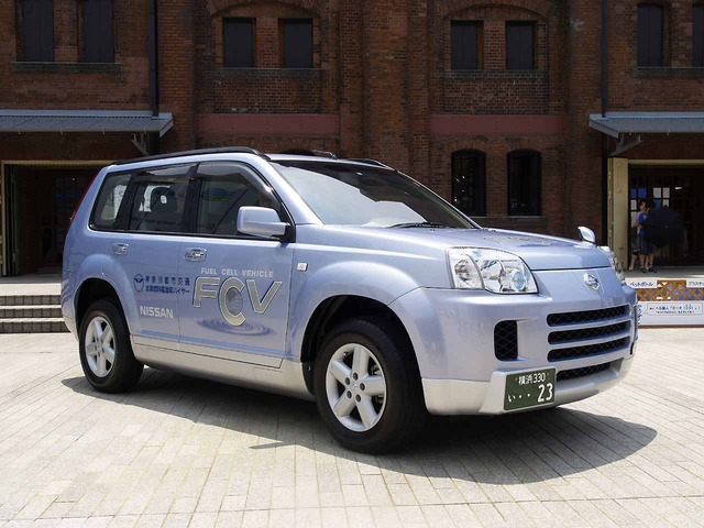 Kanagawa-toshi-kotsu_X-TRAIL_FCV-hire