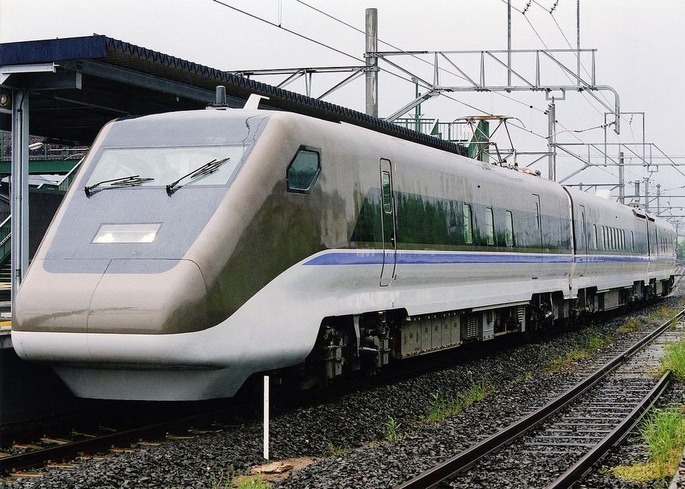 Free_Gauge_Train_GCT-01_at_kamogawa