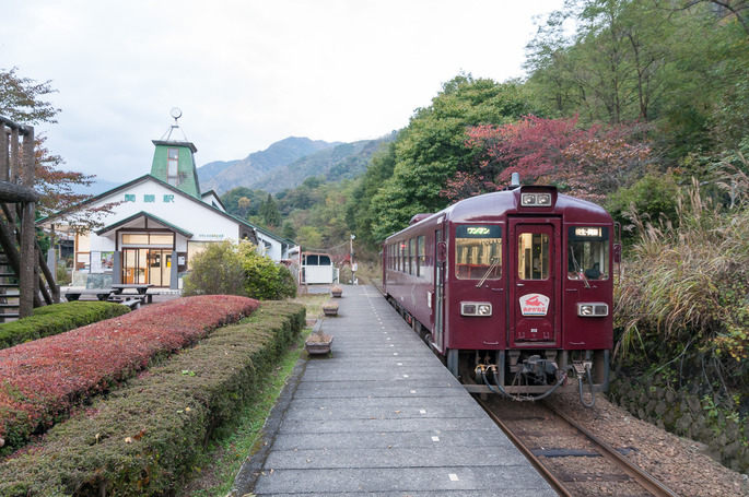 Watarase-Keikoku-Railway-Mato-Station-02