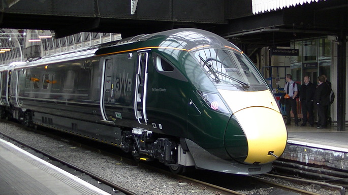GWR_Class_800_(800_004)_at_London_Paddington