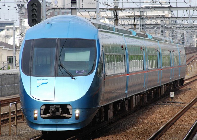 Odakyu_MSE60000kei_asagiri