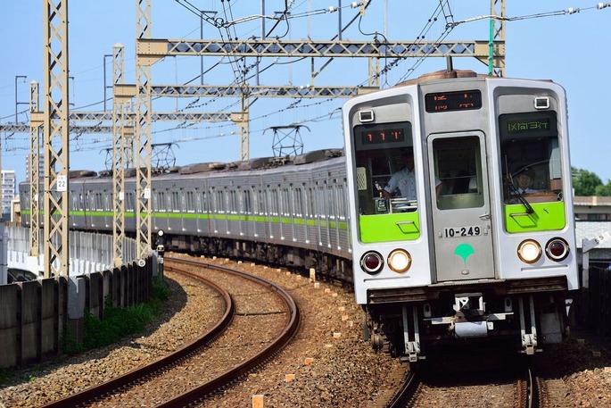 Toei_Subway_10-000_series_6th-batch_set_20170529