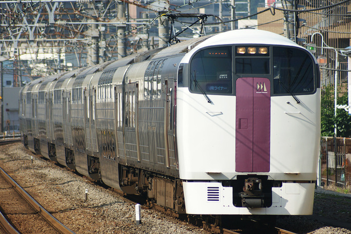 JR_East_215_Shonan-Liner