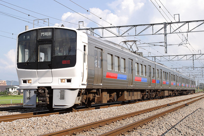 4541561