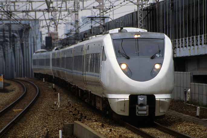 JRWest-683-0-front
