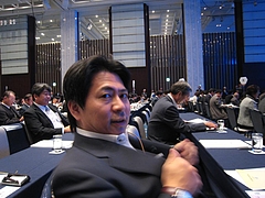 社長(グリーンジャケット装備)