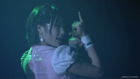 CVSqr-yUwAAmCEb