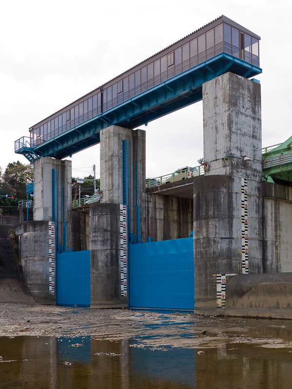 Kanogawa Drainage Canal Separating Weir 2