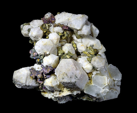 800px-Chalcopyrite_angleterre