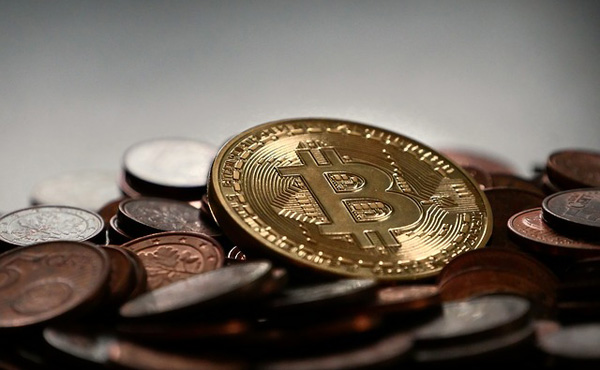 【仮想通貨】「ビットコイン」普及へ追い風 フィンテック法施行 政府公認で信用力