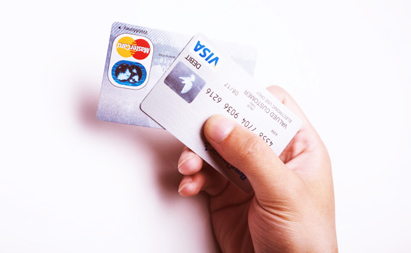 クレジットカードの利用可能枠を貯金だと思ってる奴wwww