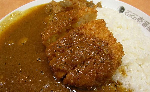 ココイチでトッピング頼みすぎて料金エグい事になる奴wwwwww