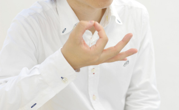 俺「ごめん、両替して」アホ店員「両替はお断りしてます…」俺「うん?もう店利用せんぞ?」