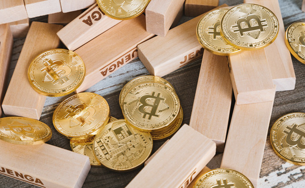ビットコインついに120万割れ…バブル崩壊へ…