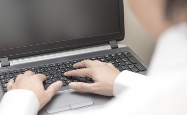 今からWebで月20万円稼ぎたいんだが、どれくらい難しい?