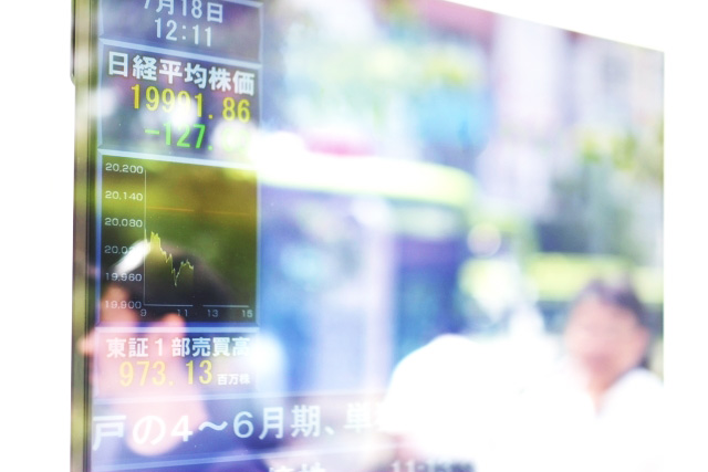 株の利益だけで生活しようと思っている 資産5000万円までいきたい