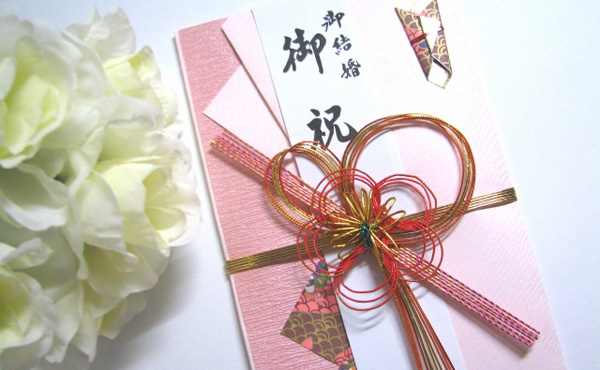 会社の同僚の結婚式に招待されたんだが、御祝儀三万円払いたくないので出席断ったら・・・