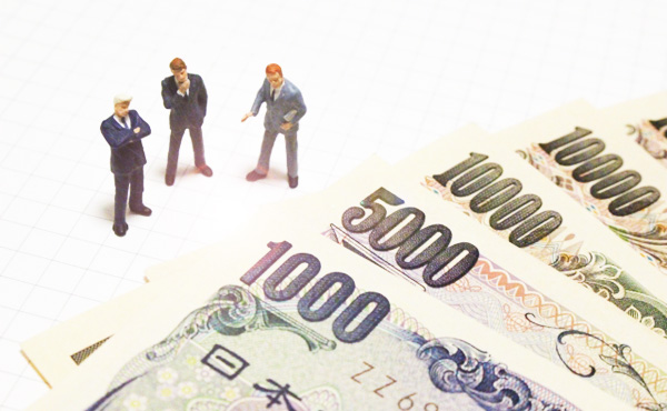 【働き方改革】広がるか「兼業・副業」 優秀な人材獲得の切り札にも 副業に肯定的な企業は6割超す