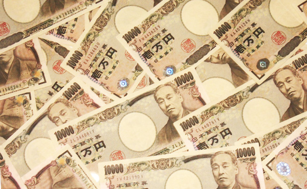お札を印刷しまくったら日本大金持ちになるのになんでしないんだ?