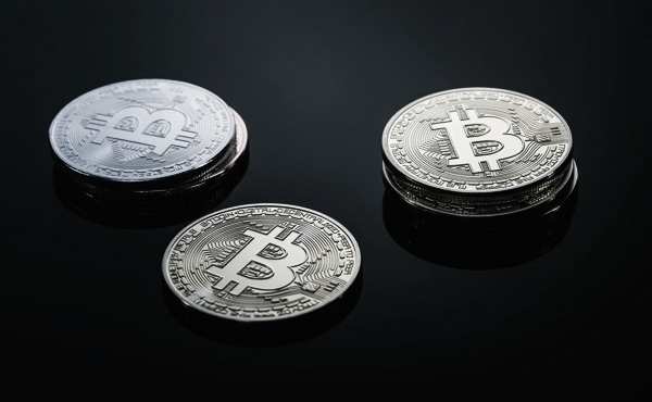 【悲報】ワイ大学生、仮想通貨で親の仕送り50万円を溶かす