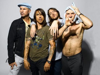 Red-Hot-Chili-Peppers-bio