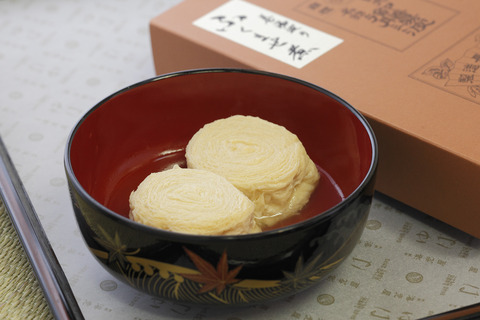 巻湯波の含ませ煮