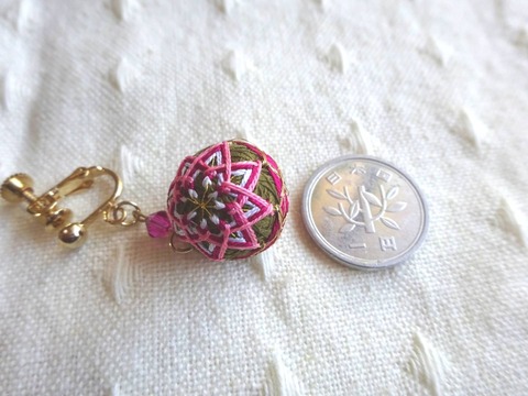 桜もちの絹手まりイヤリング(大きさ)