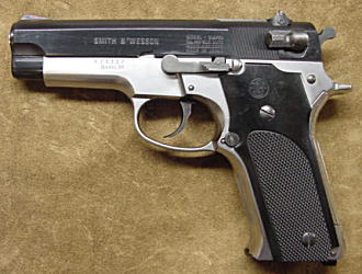 太陽にほえろ!」S&W M59ドックカスタム : 昭和刑事銃博物館
