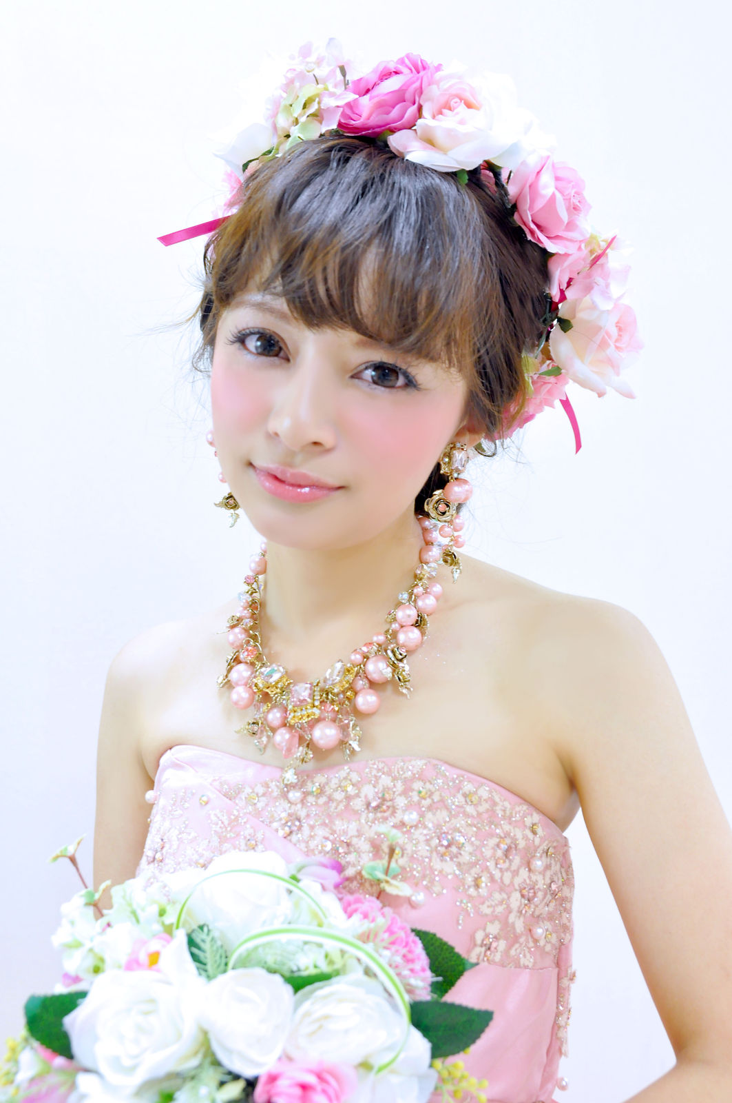 画像 人気 1 実例花冠の花嫁髪型画像まとめ カラードレスお色直し編 Naver まとめ