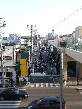 ららぽーと横浜駅道