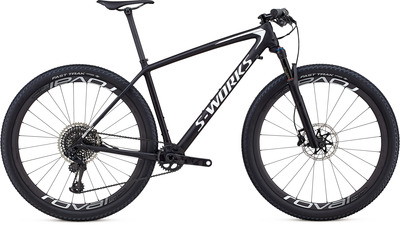 97118-03_EPIC-HT-MEN_SW-CARBON-SRAM-29_BLK-METWHTSIL_HERO
