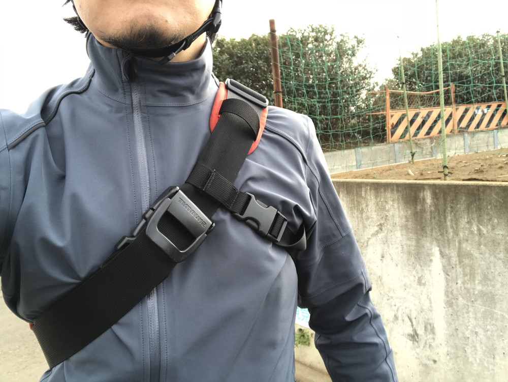 セカイモンで買ったRaphaのHard Shell Jacket Grey BNIBで400 セカイモンで買ったRaphaのHard Shell Jacket Grey BNIBで400