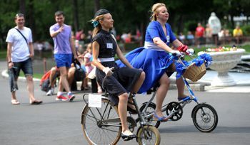 レトロスタイル自転車パレード