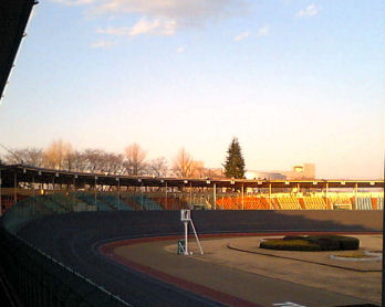 夕方の競輪場