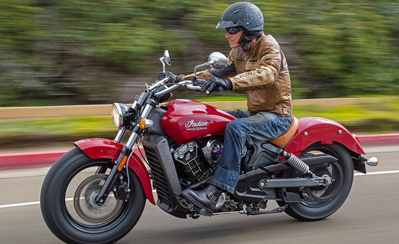 081515-mobo-2015-cruiser-indian-scout