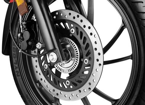 Hero-Xtreme-200R-pics-disc-brake-abs