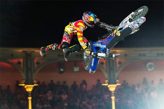bikeflip-tom-pages-xfighters-2014