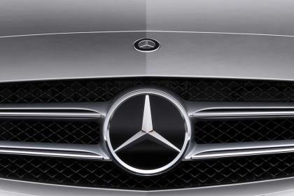 mercedes-badge