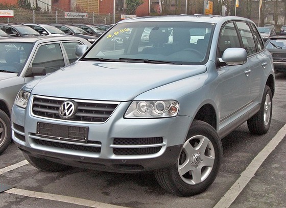 800px-VW_Touareg_20090228_front