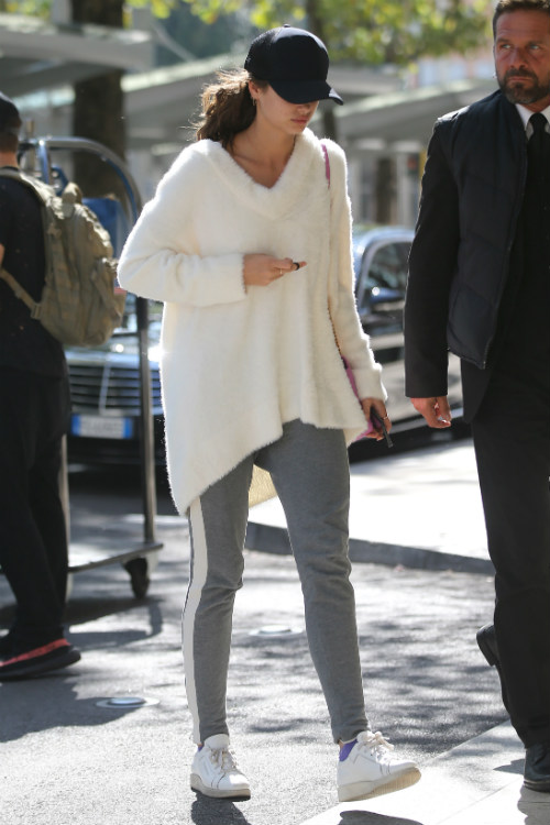 DailyCelebrityDiary3