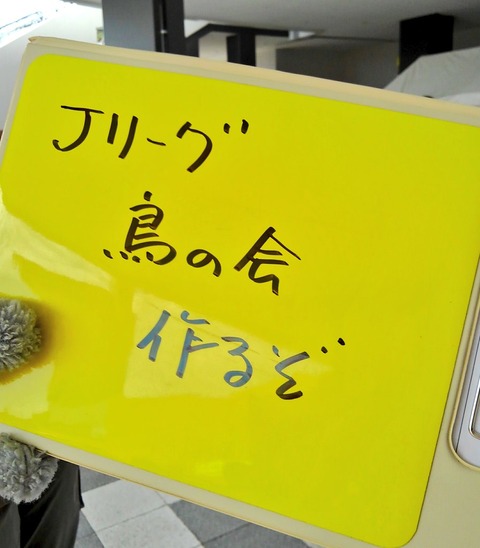 DJQ36eDW0AAfIzL